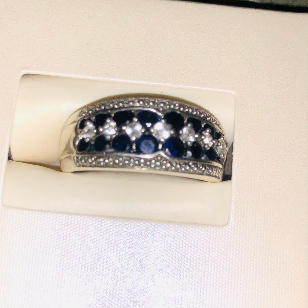 Sapphire and diamond ring